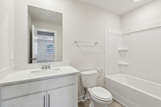 4253 Skyridge Dr, Nashville, TN 37207