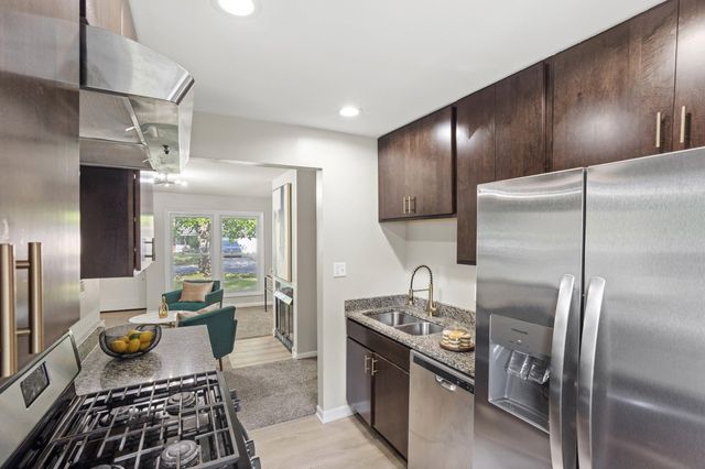 6767 Van Buren Street, Merrillville, IN 46410