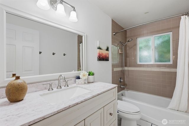 20224 SE 26th Street, Sammamish, WA 98075