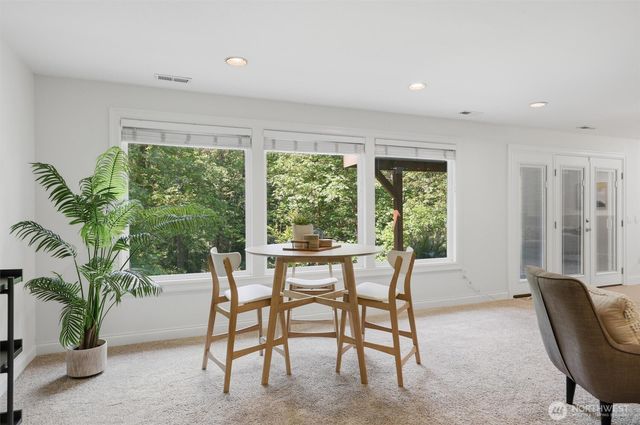 20224 SE 26th Street, Sammamish, WA 98075