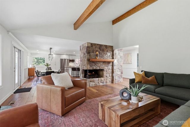 20224 SE 26th Street, Sammamish, WA 98075