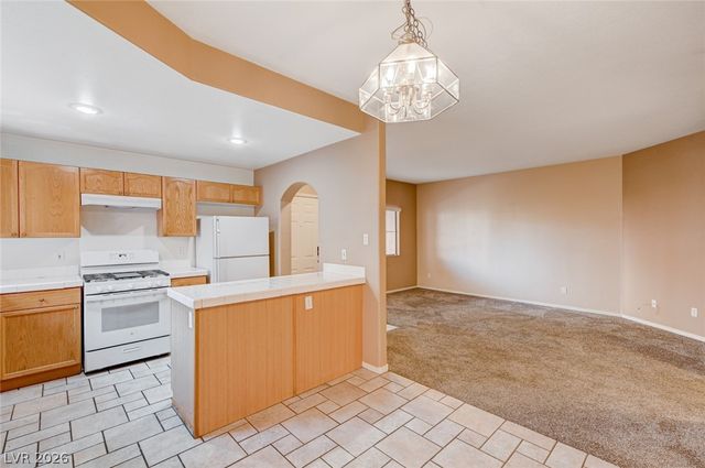 10553 Pine Pointe Avenue 102, Las Vegas, NV 89144