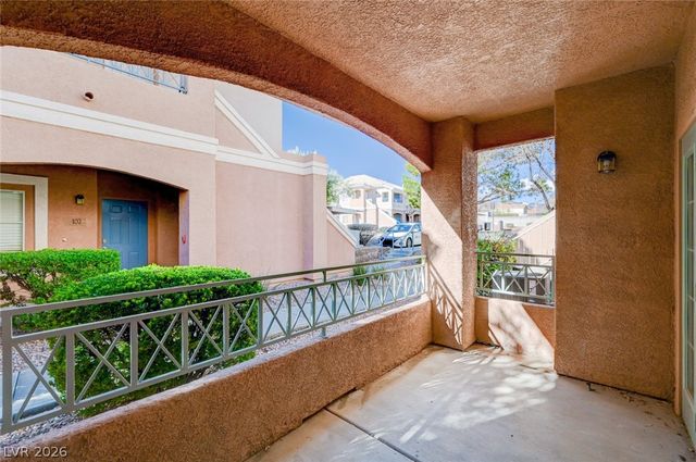 10553 Pine Pointe Avenue 102, Las Vegas, NV 89144