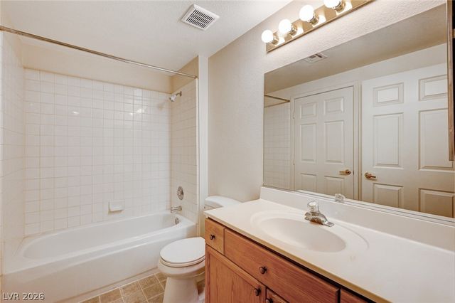 10553 Pine Pointe Avenue 102, Las Vegas, NV 89144