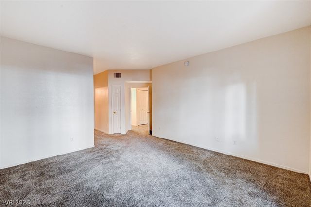 10553 Pine Pointe Avenue 102, Las Vegas, NV 89144