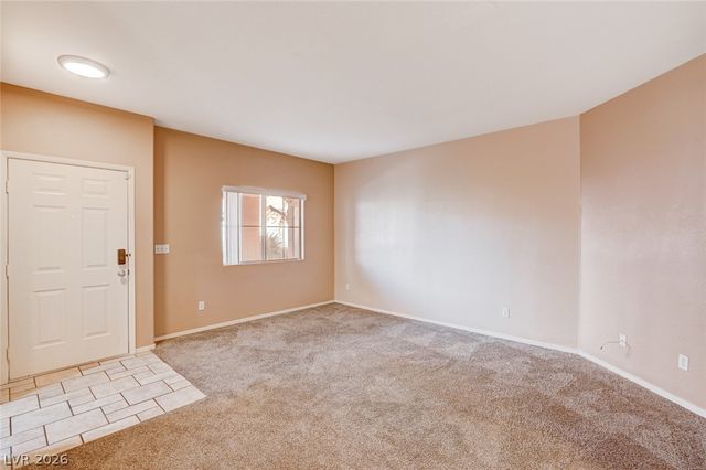 10553 Pine Pointe Avenue 102, Las Vegas, NV 89144