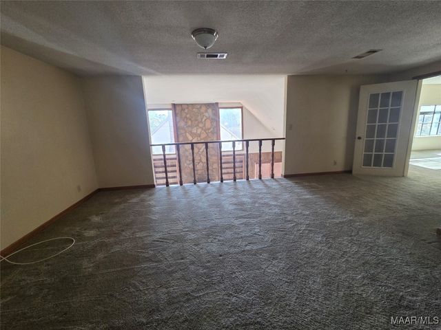 650 HILLSBORO Road, Montgomery, AL 36104