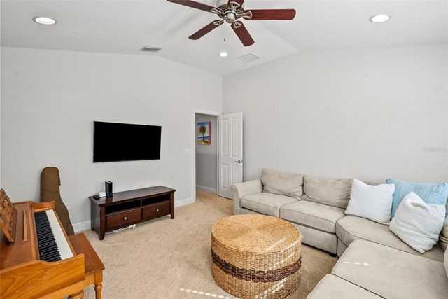 4117 W ZELAR STREET, Tampa, FL 33629