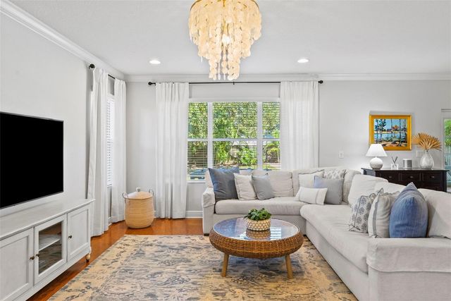 4117 W ZELAR STREET, Tampa, FL 33629