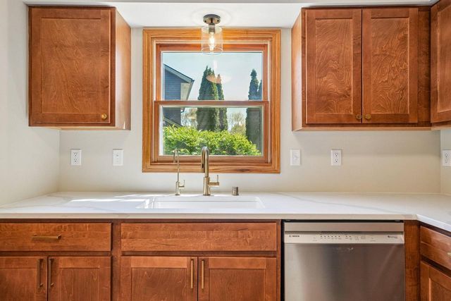 4202 Lake STREET, Burlington, WI 53105