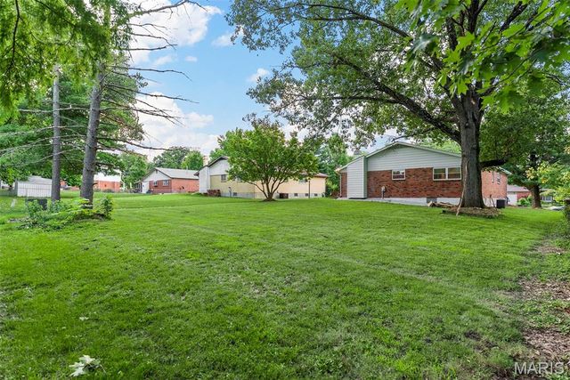 1533 Froesel Drive, Ellisville, MO 63011