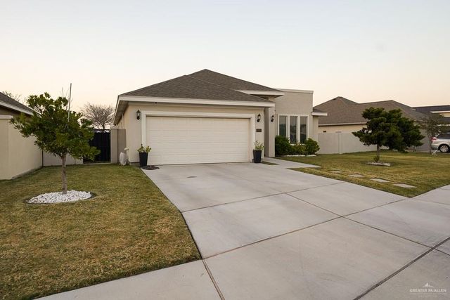 1909 Macquarie Drive, Edinburg, TX 78542