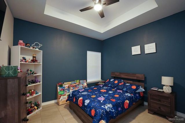 1909 Macquarie Drive, Edinburg, TX 78542