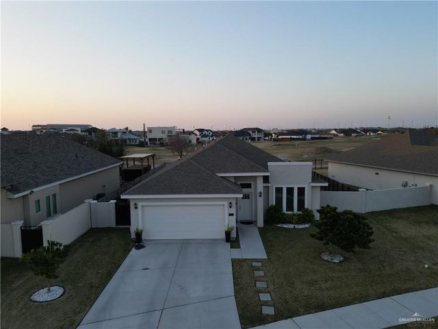 1909 Macquarie Drive, Edinburg, TX 78542