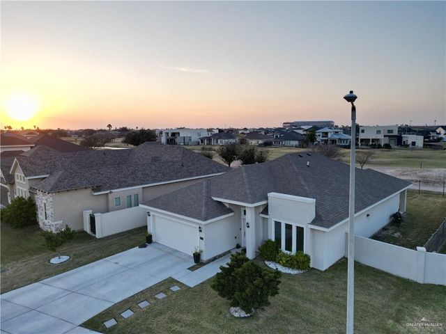 1909 Macquarie Drive, Edinburg, TX 78542