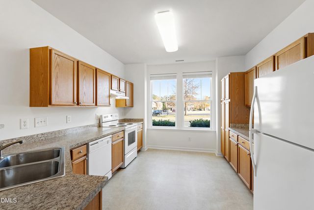 170 Point Comfort Lane, Cary, NC 27519