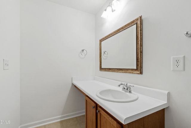 170 Point Comfort Lane, Cary, NC 27519