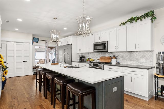 1705-1707 Northampton Street, Holyoke, MA 01040