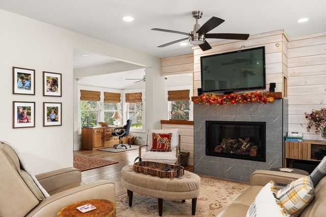 1705-1707 Northampton Street, Holyoke, MA 01040