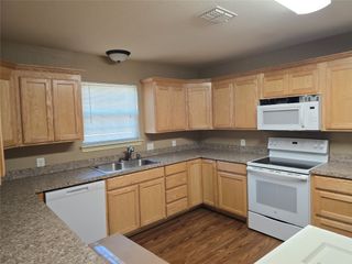 1003 Travis Avenue A, Alvarado, TX 76009