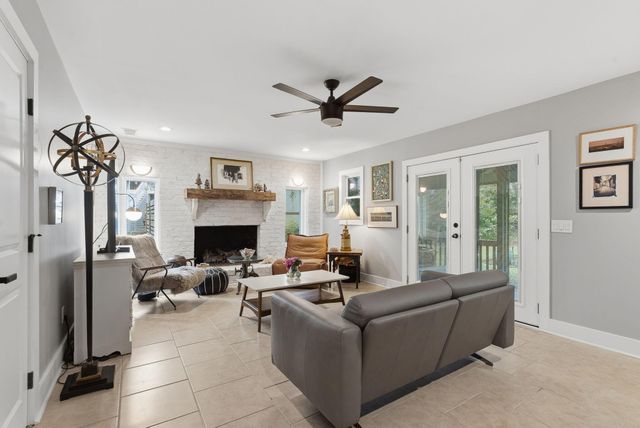 213 Shady Lane, Charleston, SC 29407