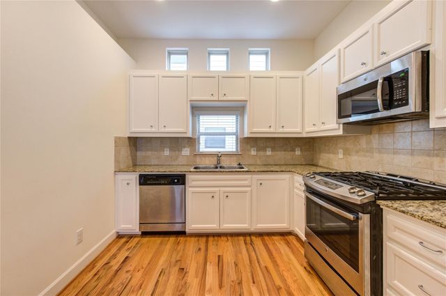 2710 Hullsmith Drive 402, Houston, TX 77063