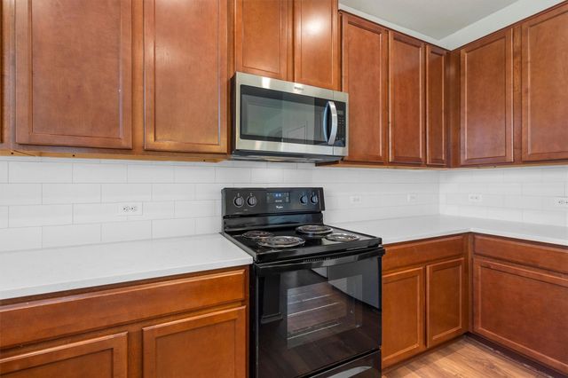 7604 Knockfin DR, Austin, TX 78744