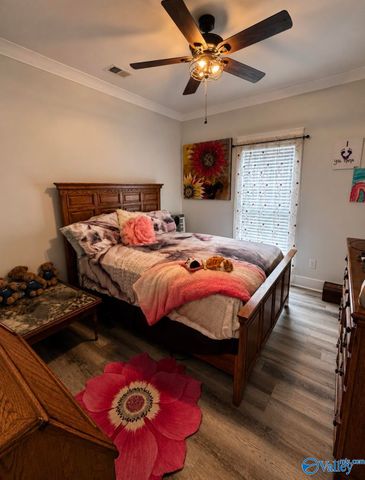 25 Bethel Crest Circle, Hartselle, AL 35640