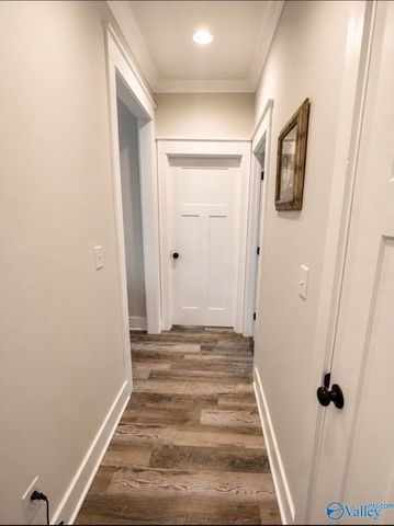 25 Bethel Crest Circle, Hartselle, AL 35640