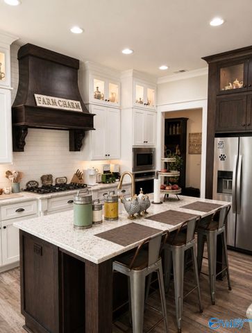 25 Bethel Crest Circle, Hartselle, AL 35640