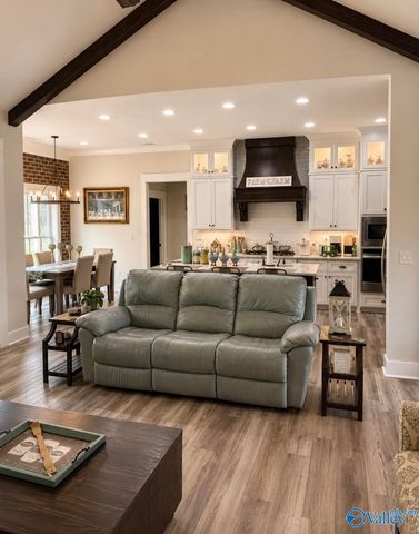 25 Bethel Crest Circle, Hartselle, AL 35640