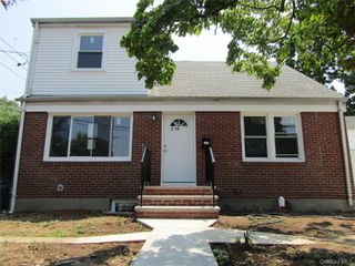 258 Brown Avenue, Hempstead, NY 11550