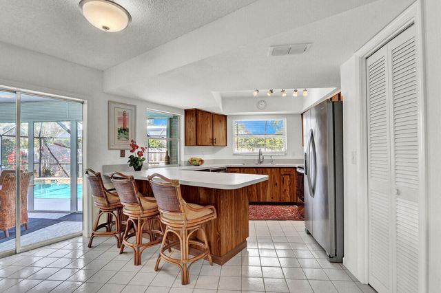 36 SE Saddleback Road, Jupiter, FL 33469