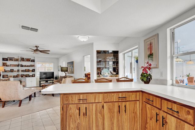 36 SE Saddleback Road, Jupiter, FL 33469