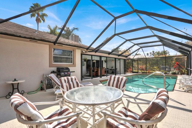 36 SE Saddleback Road, Jupiter, FL 33469