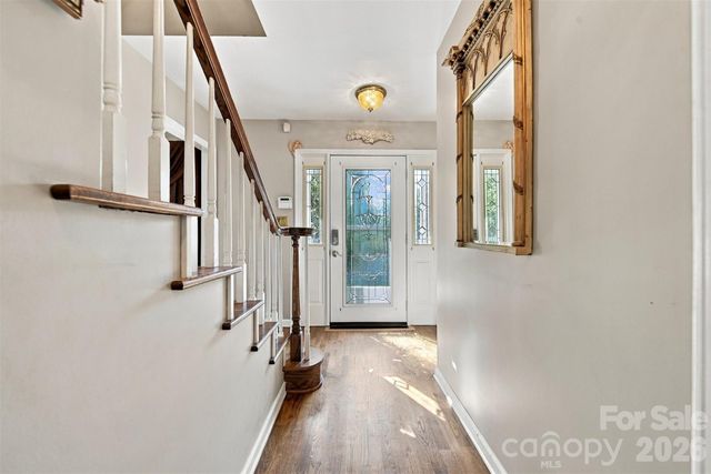 4131 Wandering Lane NE, Hickory, NC 28601