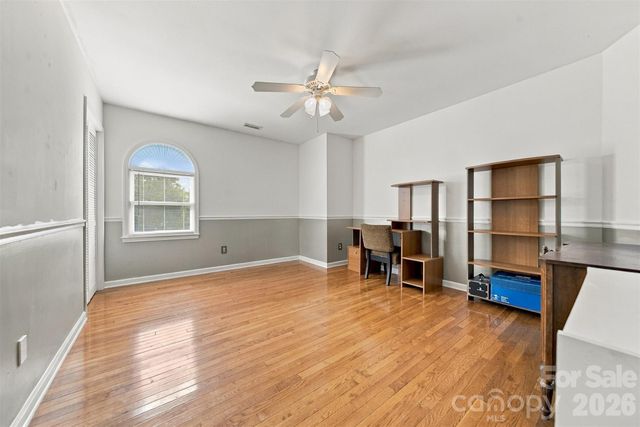 4131 Wandering Lane NE, Hickory, NC 28601