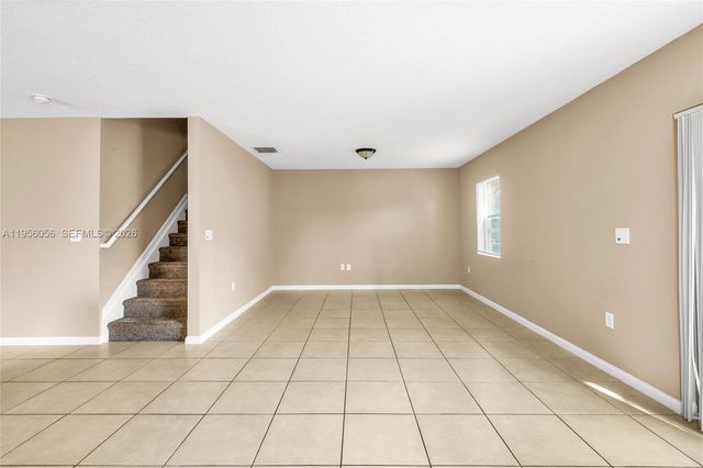 1001 SW 15th St, Deerfield Beach, FL 33441