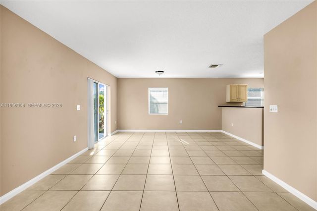 1001 SW 15th St, Deerfield Beach, FL 33441