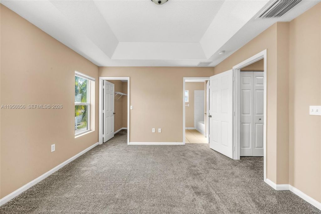 Image 11 of property listing at 1001 SW 15th St, Deerfield Beach, FL 33441