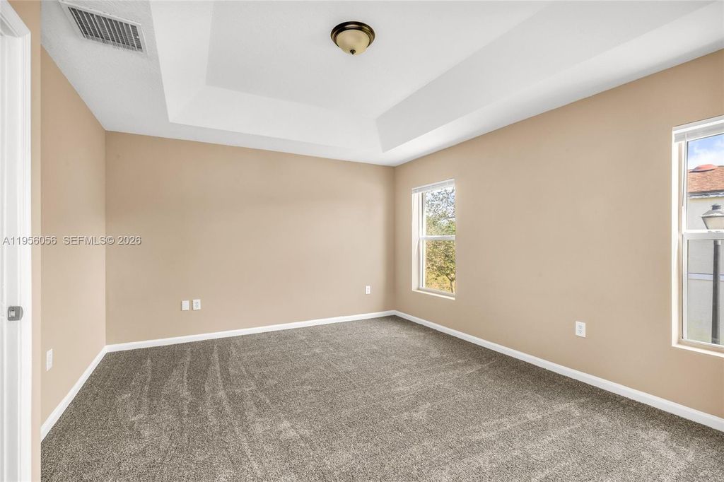 Image 14 of property listing at 1001 SW 15th St, Deerfield Beach, FL 33441