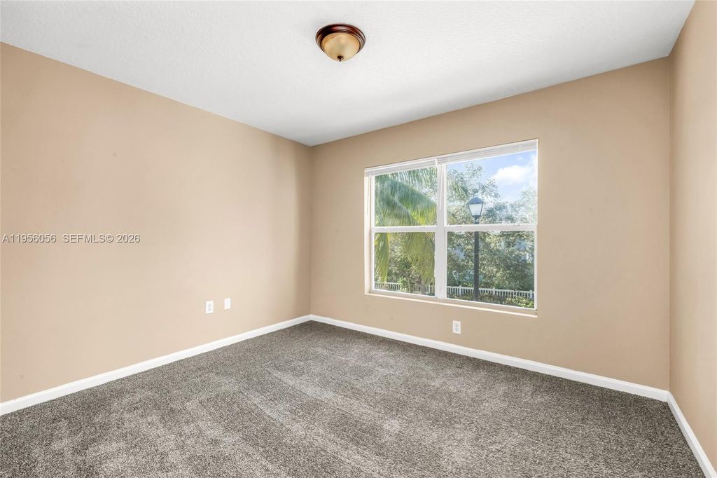 Image 17 of property listing at 1001 SW 15th St, Deerfield Beach, FL 33441