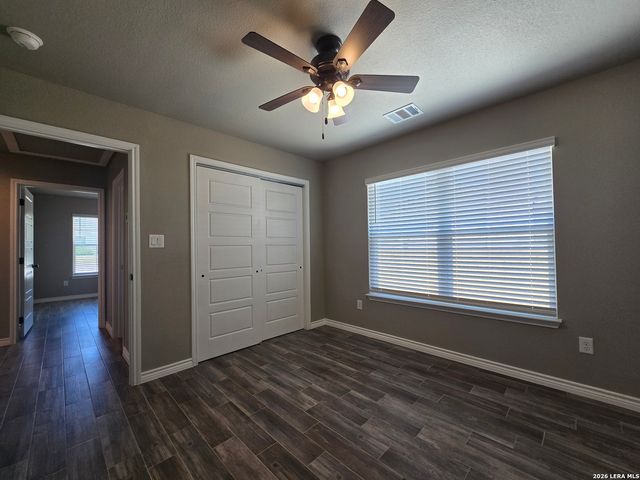 1746 BLUERIDGE DR, Canyon Lake, TX 78133