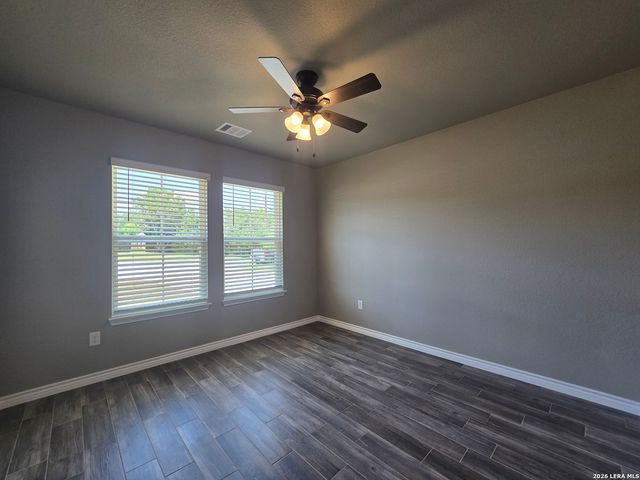 1746 BLUERIDGE DR, Canyon Lake, TX 78133