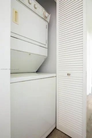 1815 NE 154 St, North Miami Beach, FL 33162