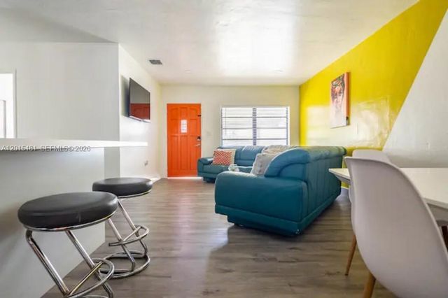1815 NE 154 St, North Miami Beach, FL 33162