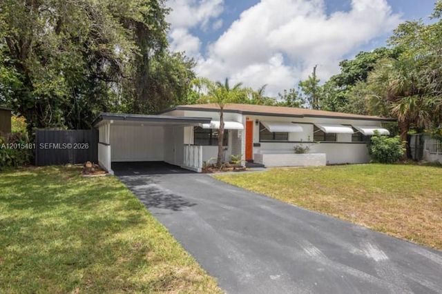 1815 NE 154 St, North Miami Beach, FL 33162