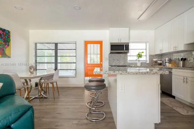 1815 NE 154 St, North Miami Beach, FL 33162