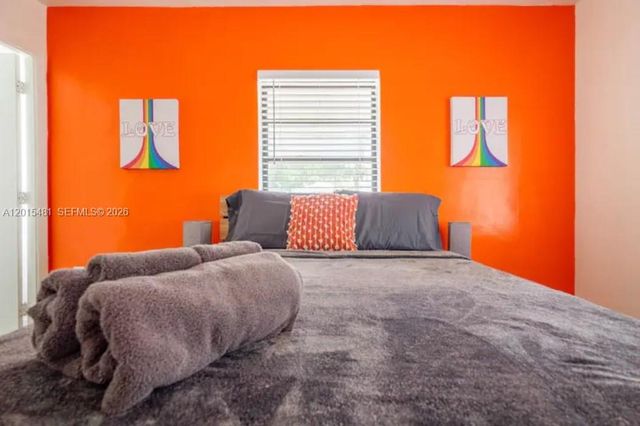 1815 NE 154 St, North Miami Beach, FL 33162