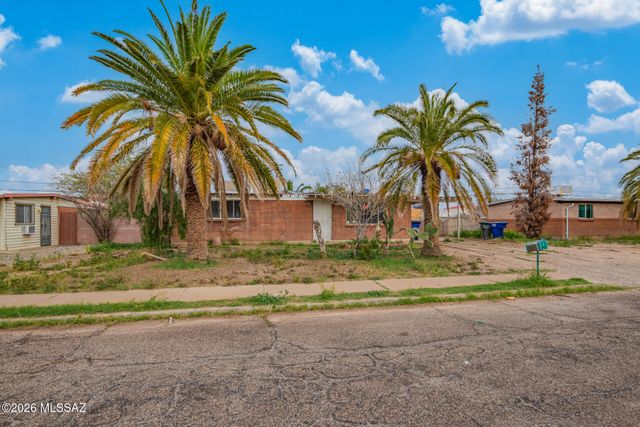 4833 E 23rd Street, Tucson, AZ 85711